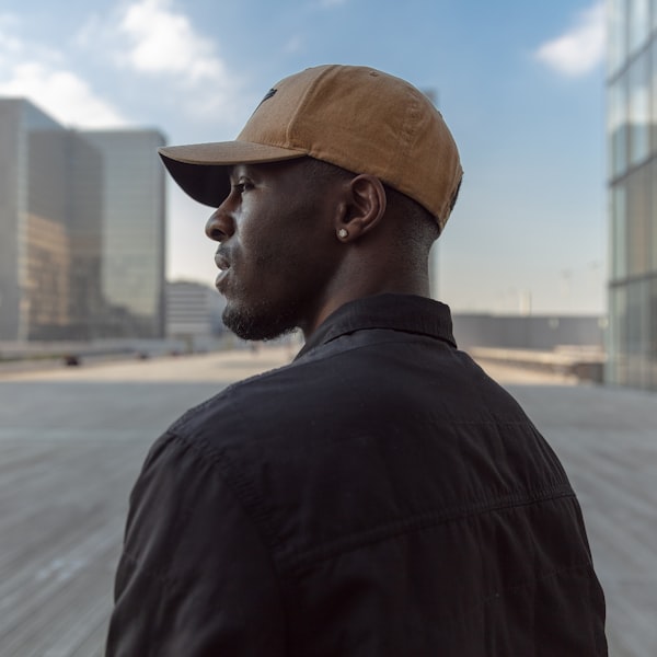 Портрет главного барбера Сергея Ивченко